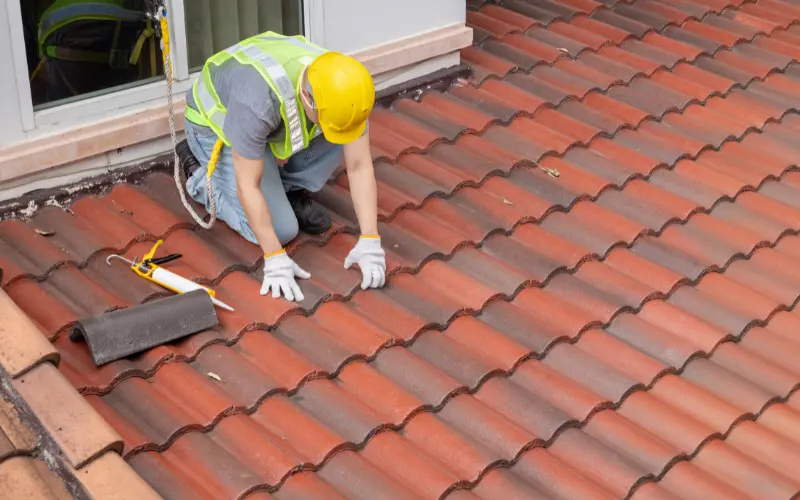 tile roof repairs in sarasota